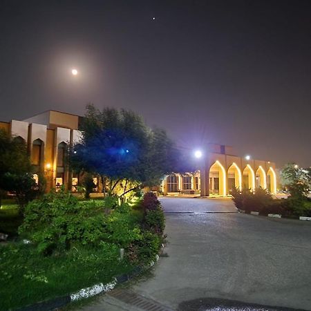 Basrah International Airport Hotel Exterior foto